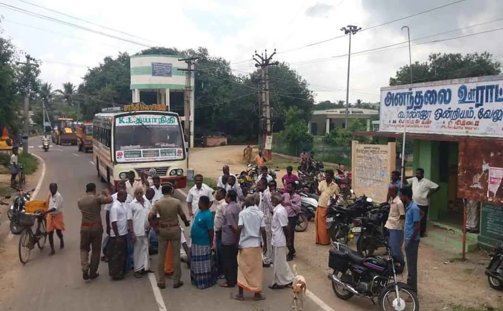 protest in vellore